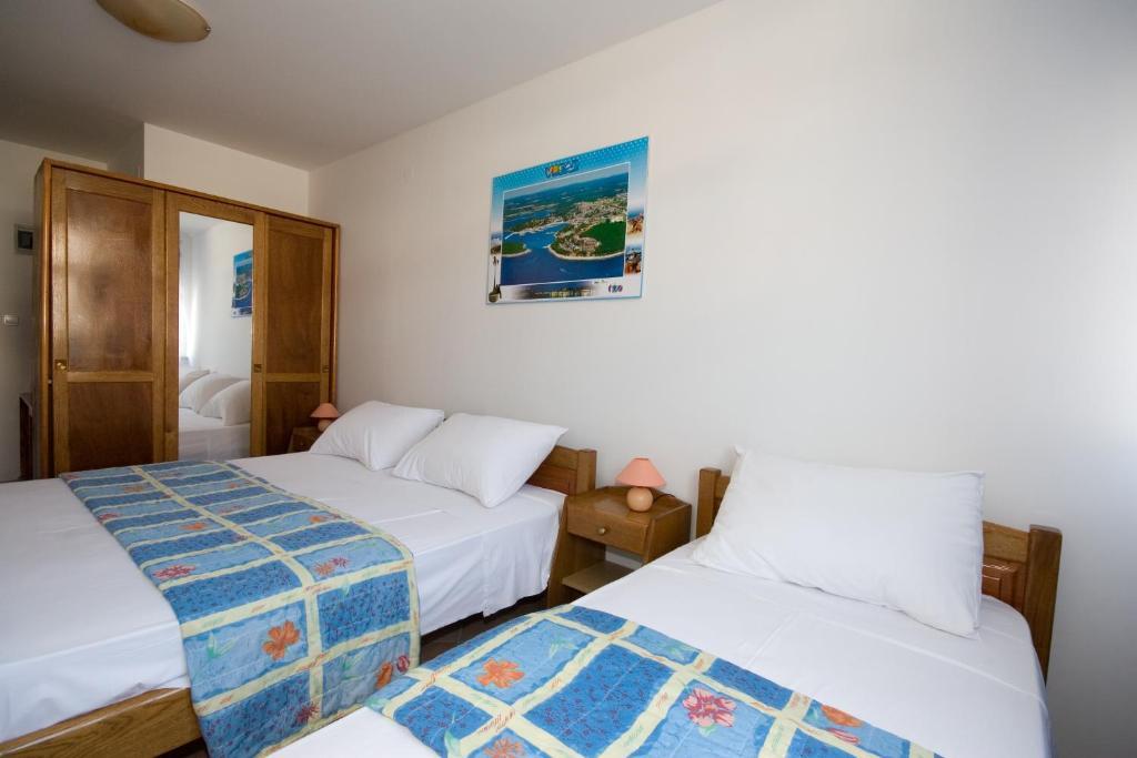 Apartments Valentino Vrsar Quarto foto